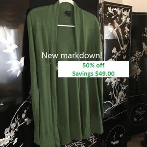 🐢Green long sweater.